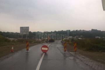 Ruta ocolitoare a municipiului Suceava care traversa localitatea Șcheia a fost închisă luni dimineață