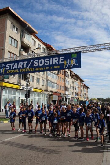 Crosul Sucevei a mobilizat peste 1.000 de oameni în centrul municipiului