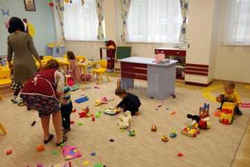 Casă nouă pentru elevii Școlii ”Sf. Ioan cel Nou de la Suceava”. Sediul unității a fost inaugurat și sfințit