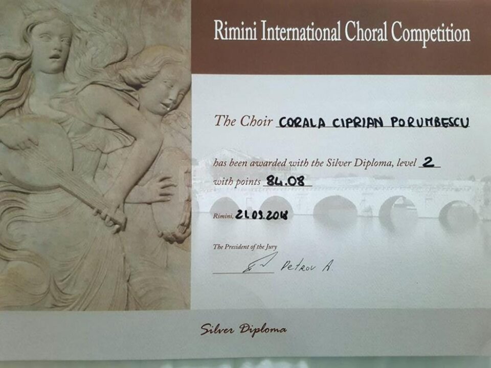 Două medalii de argint obținute de Corala de fete „Ciprian Porumbescu” la un concurs internațional din Italia