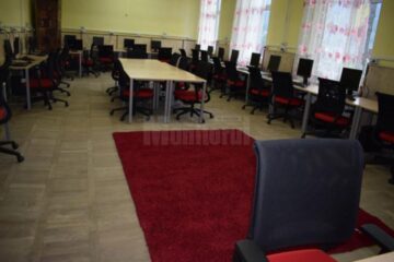Laboratoare de informatică moderne și săli de clasă renovate la Liceul Tehnologic „Vasile Cocea” Moldovița