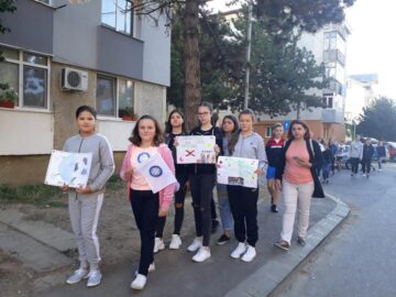Elevii Școlii „Miron Costin” Suceava au promovat mijloacele de transport prietenoase cu mediul