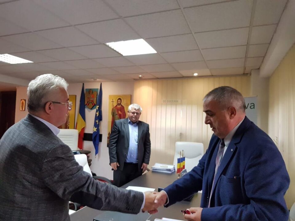 Semnarea contractului de salubrizare menajeră cu asocierea de firme Diasil - Ritmic