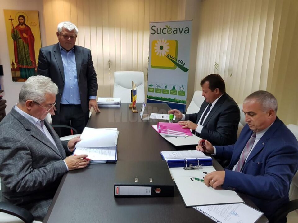 Semnarea contractului de salubrizare menajeră cu asocierea de firme Diasil - Ritmic