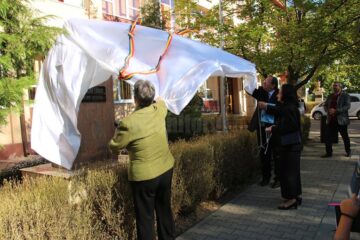 Festivalul național de poezie „Nicolae Labiș“ a debutat ieri la Colegiul Tehnic „Petru Mușat”