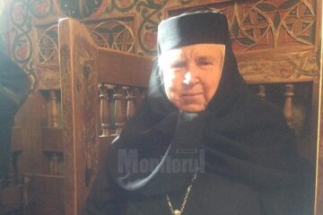 Stavrofora Irina Pântescu de la Mănăstirea Voroneț, sărbătorită la împlinirea vârstei de 86 de ani