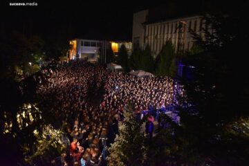 Trupa The Motans a deschis noul an universitar cu un concert de zile mari. Foto: Artistul
