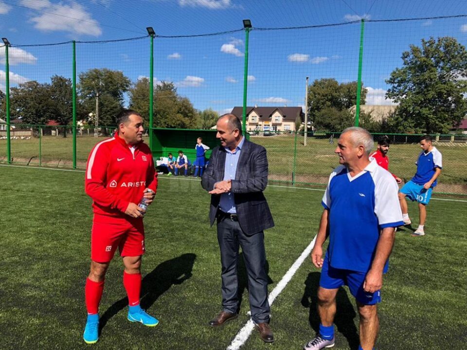 În satul Dănila a fost inaugurat un miniteren de fotbal