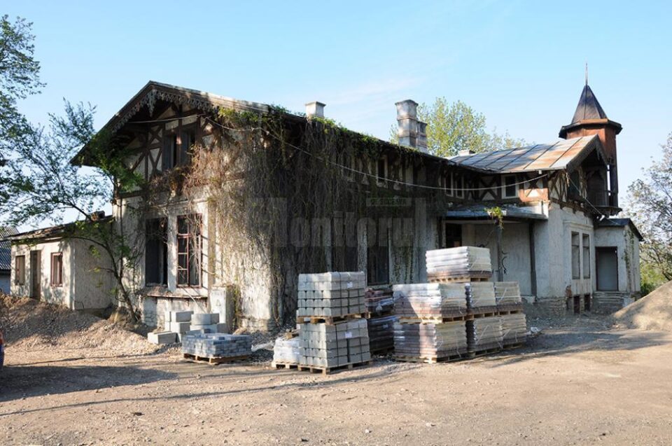 Clădirea fostului Consulat Austriac de la Fălticeni, aflată în stare de degradare