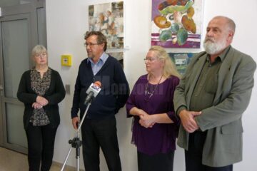 28 de tablouri pictate de 14 artiști plastici din trei țări, pe simezele Muzeului de Istorie