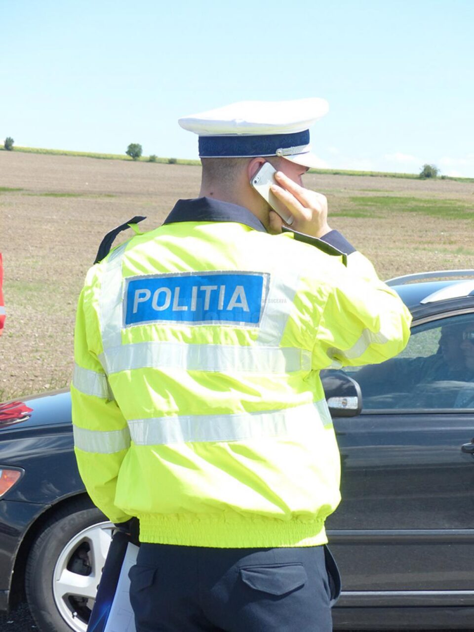 Un bărbat a ajuns în spatele gratiilor, după ce a furat un telefon de serviciu al polițiștilor Un bărbat a ajuns în spatele gratiilor, după ce a furat un telefon de serviciu al polițiștilor