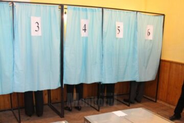 Președintele unei secții de votare din județ s-a retras cu două ore înainte de încheierea votului