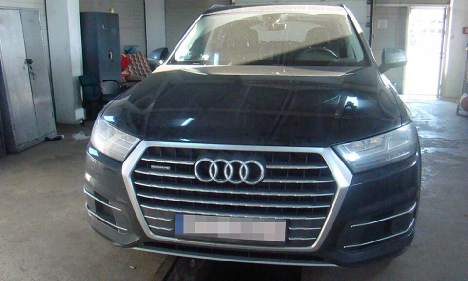 Autoturism de peste 60.000 de euro, căutat de autoritățile din Polonia, descoperit în PTF Siret