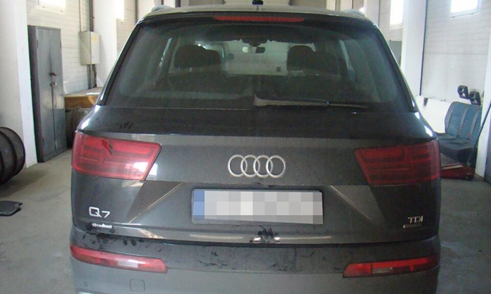 Autoturism de peste 60.000 de euro, căutat de autoritățile din Polonia, descoperit în PTF Siret