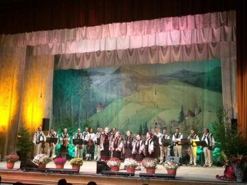 Spectacol folcloric de gală, special pentru a marca Centenarul Marii Uniri