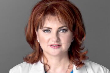 Dr. Cristina David, medic primar oftalmolog la Clinica Oftalmologică Novaoptic