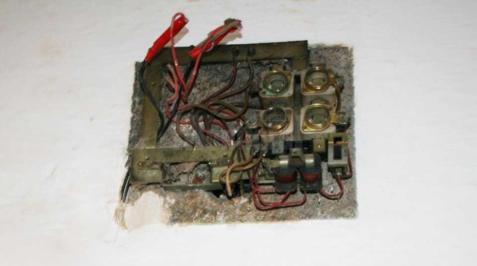 Reguli pentru evitarea unor tragedii provocate de aparatele electrice folosite în sezonul rece