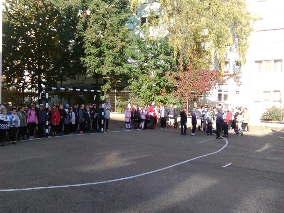 Exercițiu de simulare în caz de dezastre, la Școala Gimnazială Nr. 4 Suceava