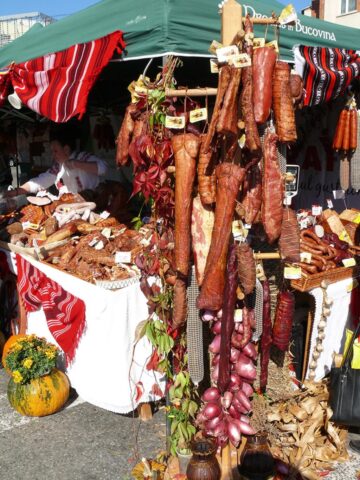 La Fălticeni, Târgul Mărului a ajuns la a XV-a ediție