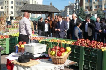 La Fălticeni, Târgul Mărului a ajuns la a XV-a ediție