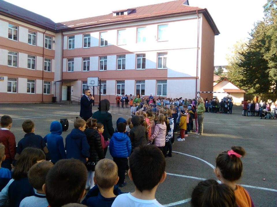 Exercițiu de simulare în caz de dezastre, la Școala Gimnazială Nr. 4 Suceava