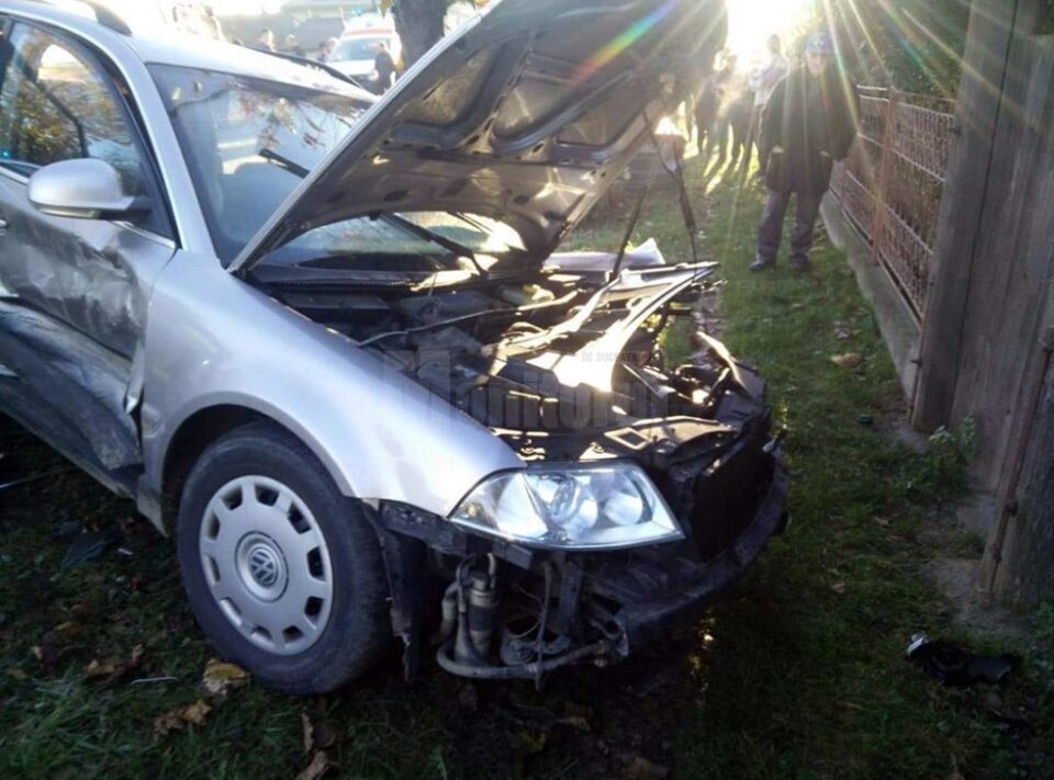 O femeie de 72 de ani a murit și trei persoane au ajuns la spital, după un accident rutier grav în Vicovu de Sus