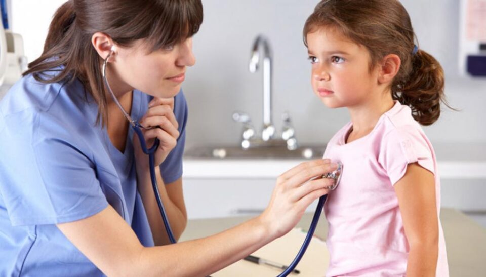 Copiii sunt cei mai expuși virozelor respiratorii specifice acestei perioade. Foto: reperul.ro Copiii sunt cei mai expuși virozelor respiratorii specifice acestei perioade. Foto: reperul.ro