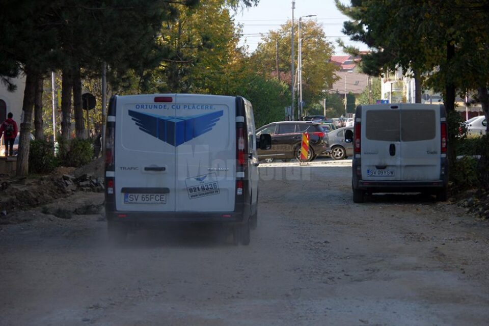 Sens unic pe strada Curtea Domnească, după finalizarea lucrărilor de asfaltare