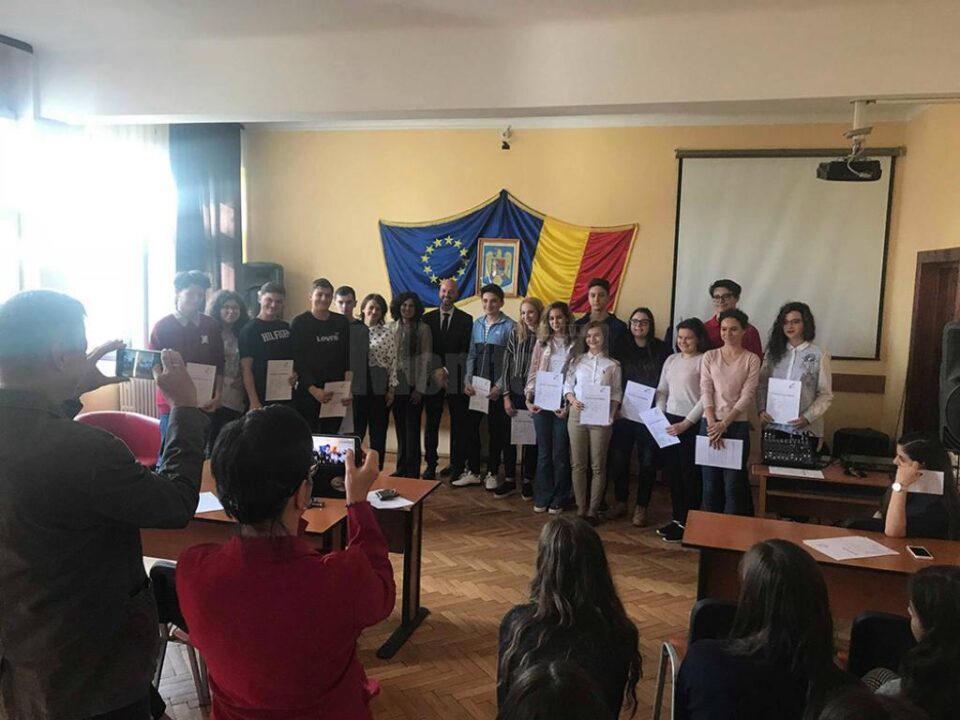 Diplome de atestare a competențelor în limba germană, înmânate elevilor Colegiului „Petru Rareș”