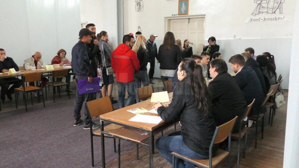 Bursa locurilor de muncă pentru absolvenți a atras aproape 260 de tineri