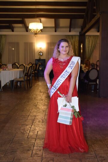 Elevii și profesorii de la Școala Sanitară Postliceală au premiat cele mai frumoase bobocițe
