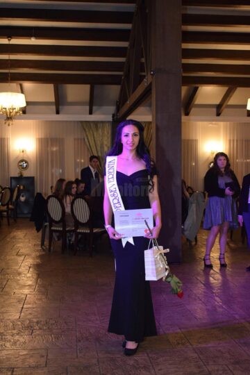 Elevii și profesorii de la Școala Sanitară Postliceală au premiat cele mai frumoase bobocițe