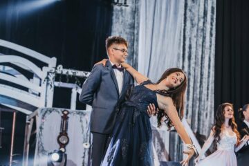 „Pierduți în timp”, bobocii de la „Petru Rareș” și-au desemnat noua generație de Miss și Mister
