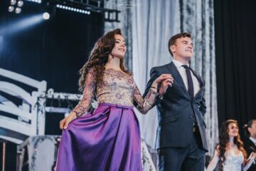 „Pierduți în timp”, bobocii de la „Petru Rareș” și-au desemnat noua generație de Miss și Mister