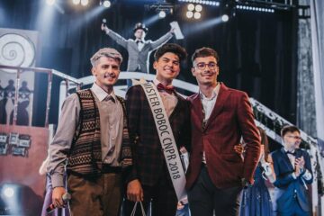 „Pierduți în timp”, bobocii de la „Petru Rareș” și-au desemnat noua generație de Miss și Mister