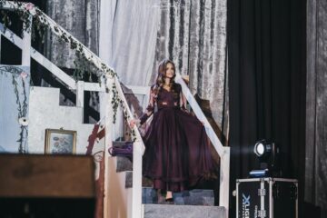„Pierduți în timp”, bobocii de la „Petru Rareș” și-au desemnat noua generație de Miss și Mister