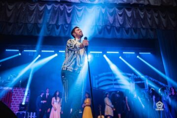 „Pierduți în timp”, bobocii de la „Petru Rareș” și-au desemnat noua generație de Miss și Mister