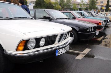 Peste 30 de autoturisme la Retro Parada Toamnei la Rădăuți