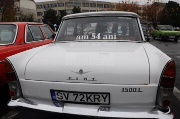 Peste 30 de autoturisme la Retro Parada Toamnei la Rădăuți