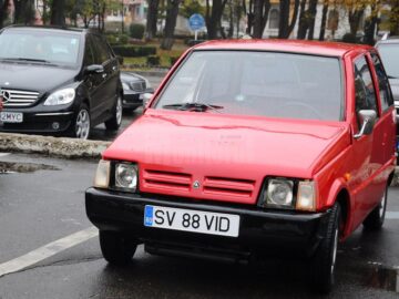 Peste 30 de autoturisme la Retro Parada Toamnei la Rădăuți