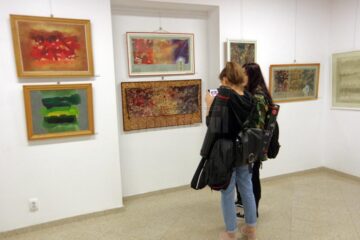 Expoziția „Bucovina în pictura lui Mircea V. Hrișcă”, vernisată marți la Muzeul de Istorie