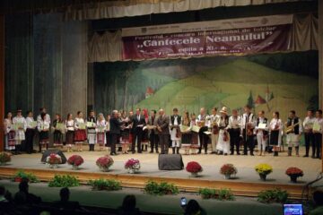 Suceveanul Andrei Mironescu a câștigat trofeul Festivalului-concurs internațional de folclor "Cântecele Neamului"