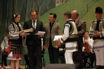 Suceveanul Andrei Mironescu a câștigat trofeul Festivalului-concurs internațional de folclor "Cântecele Neamului"