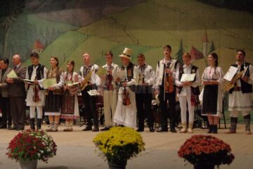 Suceveanul Andrei Mironescu a câștigat trofeul Festivalului-concurs internațional de folclor "Cântecele Neamului"