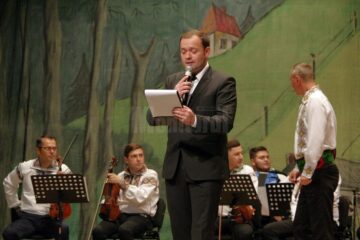 Suceveanul Andrei Mironescu a câștigat trofeul Festivalului-concurs internațional de folclor "Cântecele Neamului"