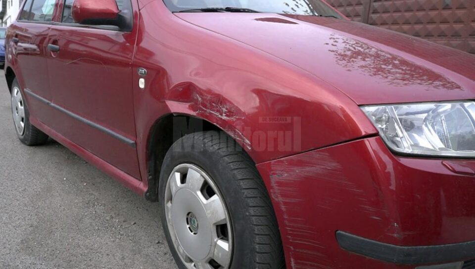 Autoturismul avariat de agentul de poliție fălticenean