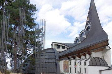 Turnul Unirii a început să fie construit în anul Centenar, lângă biserica de la Tribunal