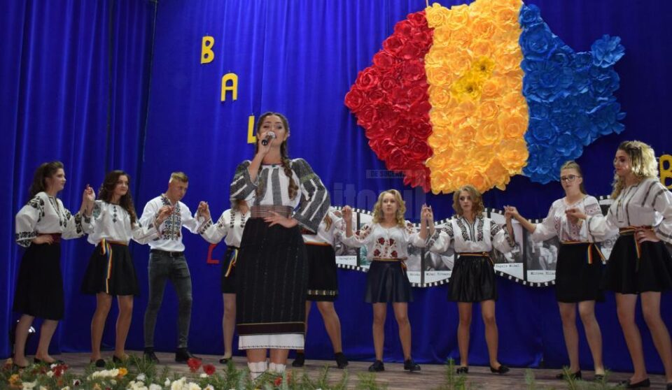 Balul Bobocilor la Liceul Tehnologic ”Vasile Cocea” Moldovița