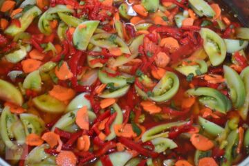 Salata de toamnă cu muștar și hrean