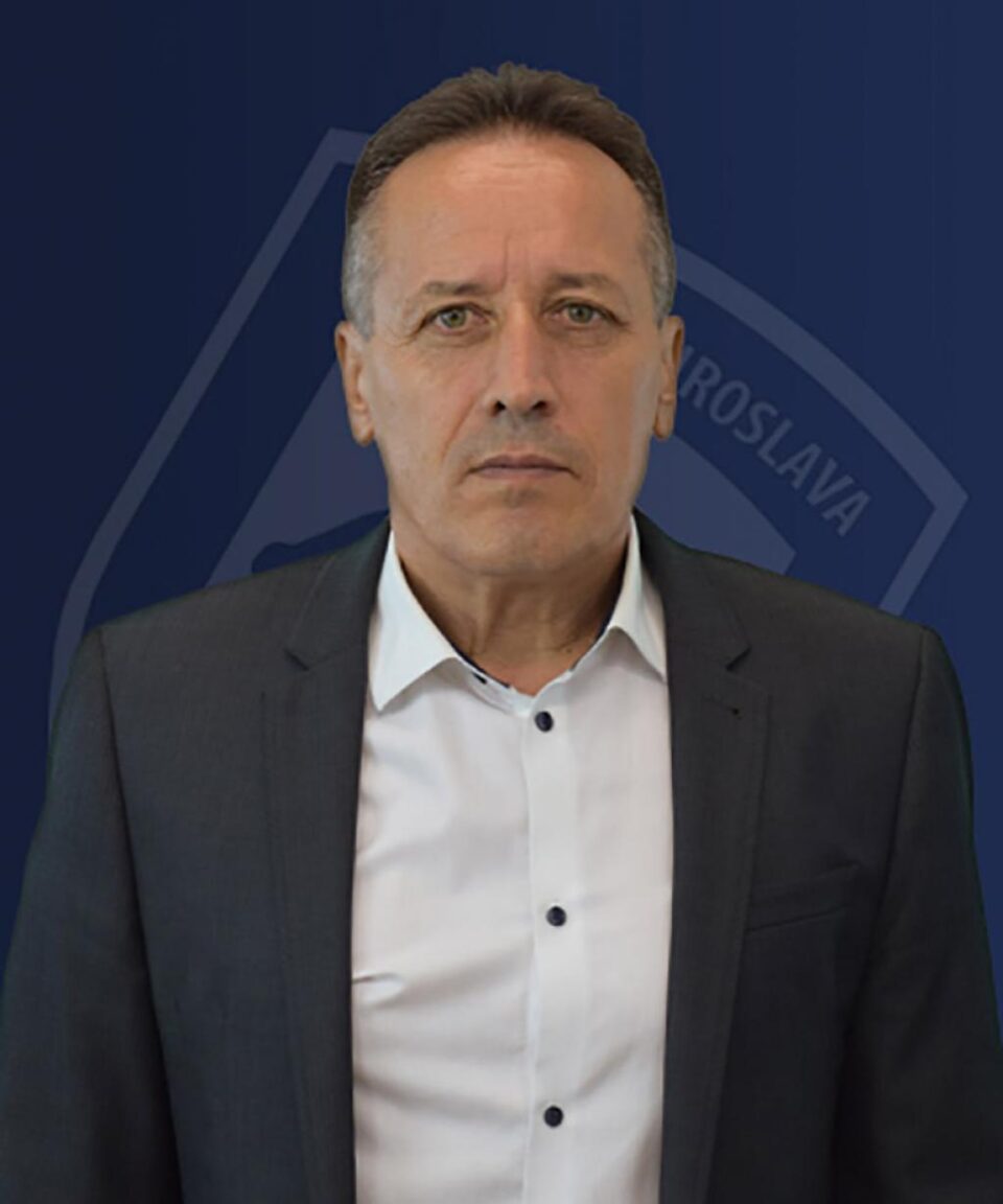 Dumitru Moldovan a preluat conducerea clubului Știința Miroslava după despărțirea de Foresta. Foto: stiintamiroslava.ro Dumitru Moldovan a preluat conducerea clubului Știința Miroslava după despărțirea de Foresta. Foto: stiintamiroslava.ro